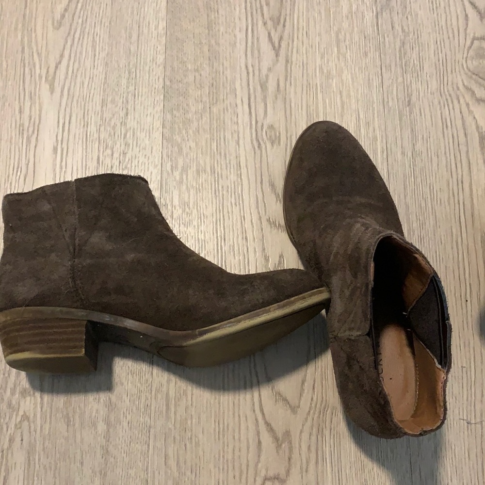 Lucky Brand Brown Suede Bootie Womens 6